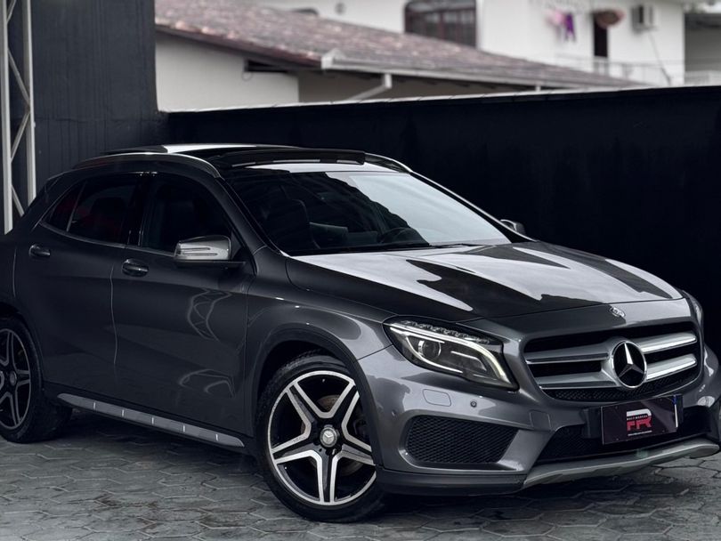 Mercedes GLA 250 Enduro 2.0 TB 16V 211cv Aut.