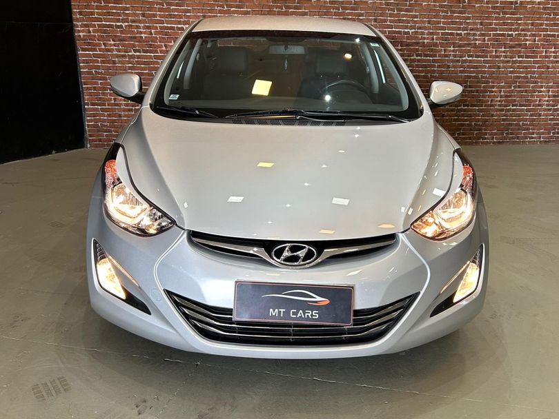 Hyundai Elantra GLS 2.0 16V Flex Aut.