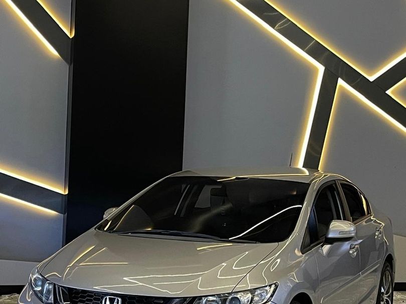 Honda Civic Sedan LXR 2.0 Flexone 16V Aut. 4p