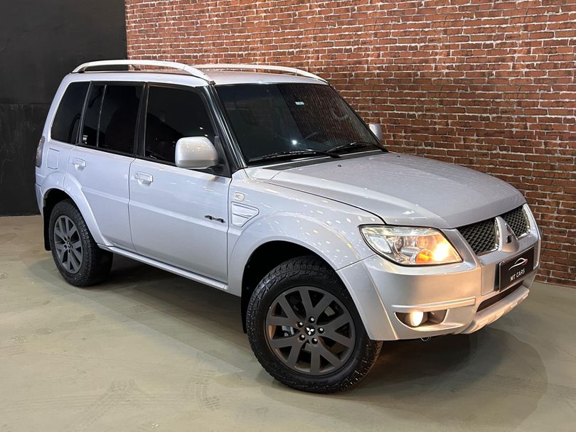 Mitsubishi Pajero TR4 2.0/ 2.0 Flex 16V 4x4 Aut.