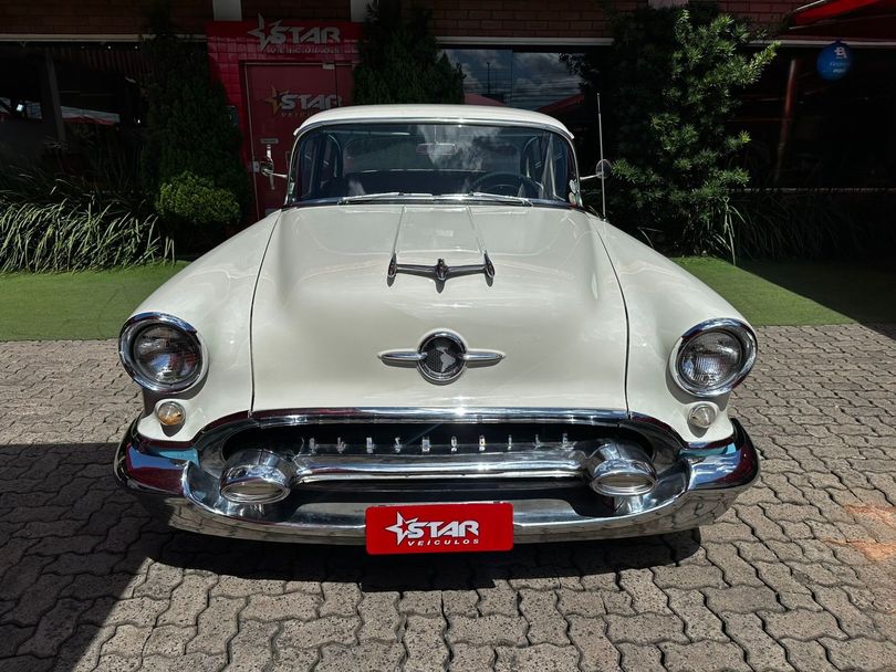 OLDSMOBILE V8 ROCKET AUTOMÁTICO