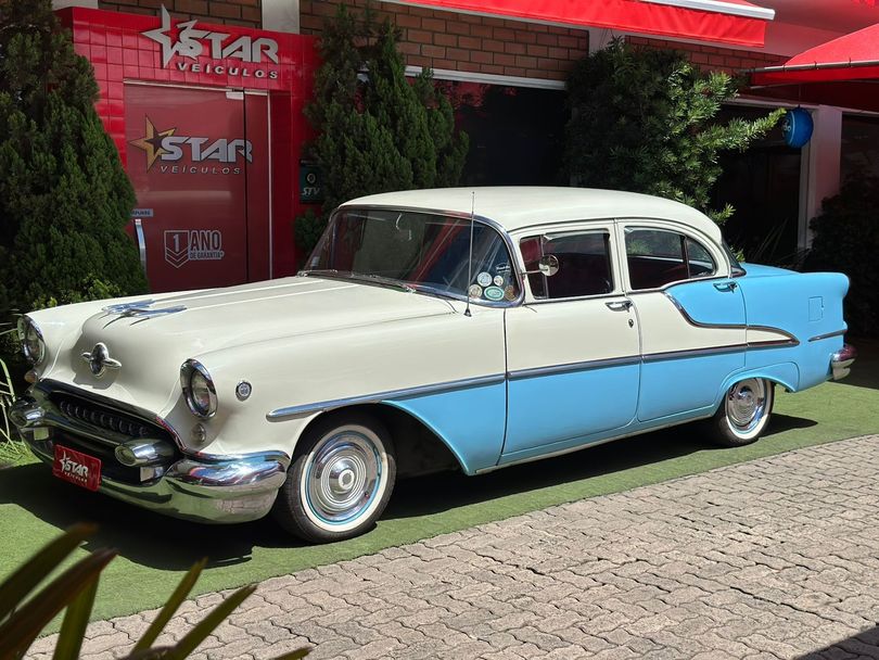 OLDSMOBILE V8 ROCKET AUTOMÁTICO