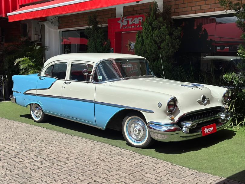 OLDSMOBILE V8 ROCKET AUTOMÁTICO