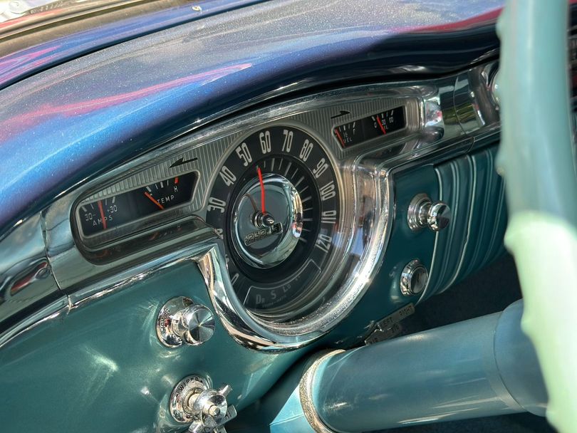 OLDSMOBILE V8 ROCKET AUTOMÁTICO