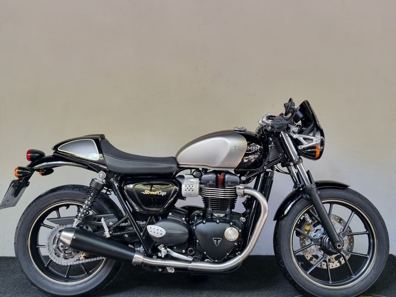 TRIUMPH STREET CUP 900cc