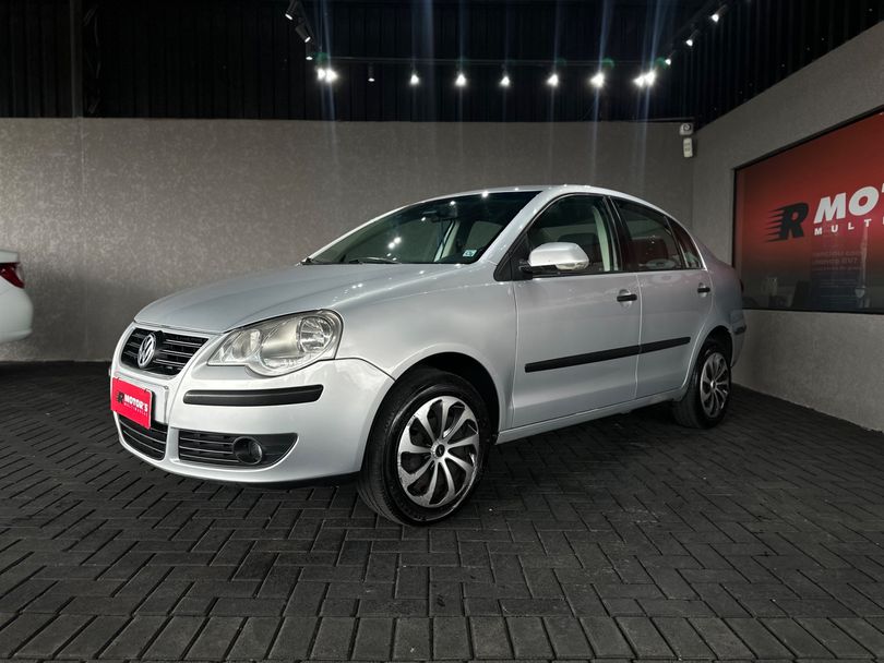 VolksWagen Polo Sedan 1.6 Mi Total Flex 8V 4p