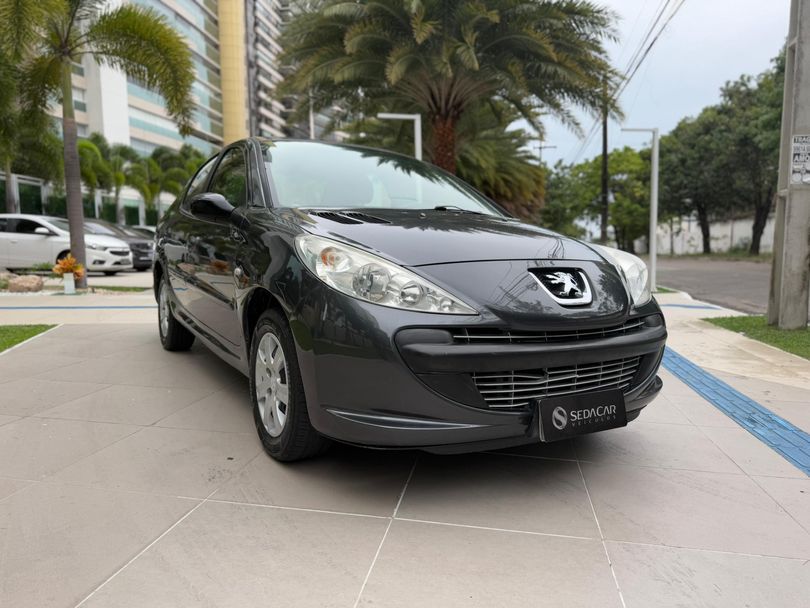 Peugeot 207 XR 1.4 Flex 8V 5p