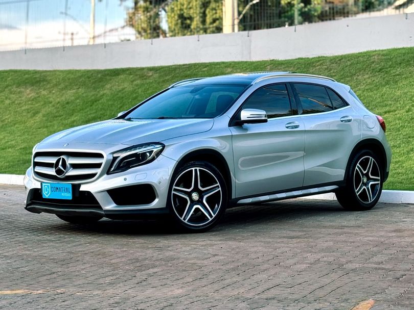Mercedes GLA 250 Sport 2.0 TB 16V 4x2  211cv Aut.