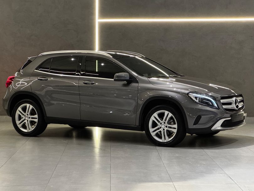 Mercedes GLA 200 Vision 1.6/1.6 TB 16V Flex Aut.