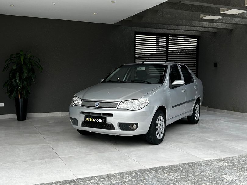 Fiat Siena HLX 1.8 mpi Flex 8V 4p