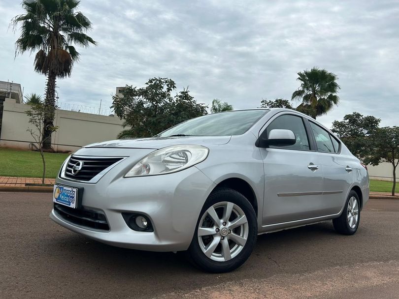 Nissan VERSA SL 1.6 16V Flex Fuel 4p Mec.