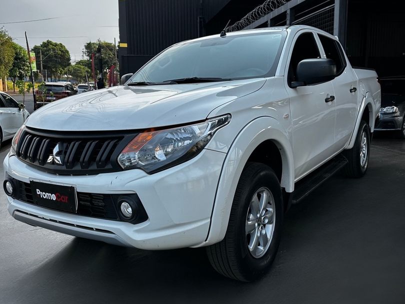 Mitsubishi L200 Triton 2.4 D GL 4WD