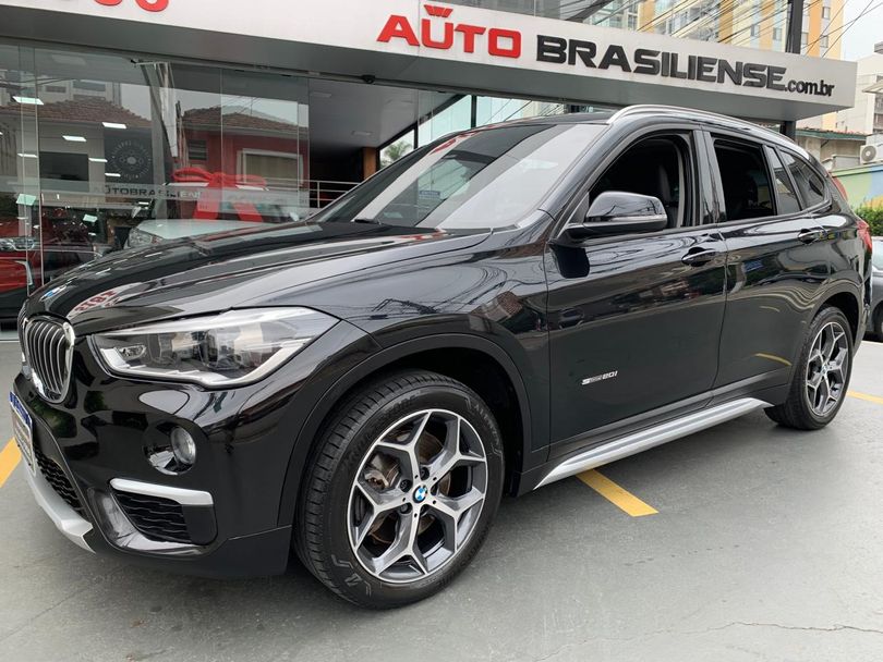 BMW X1 SDRIVE 20i X-Line 2.0 TB Active Flex