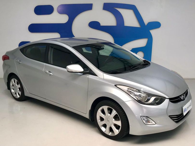 Hyundai Elantra GLS 1.8 16V Aut.