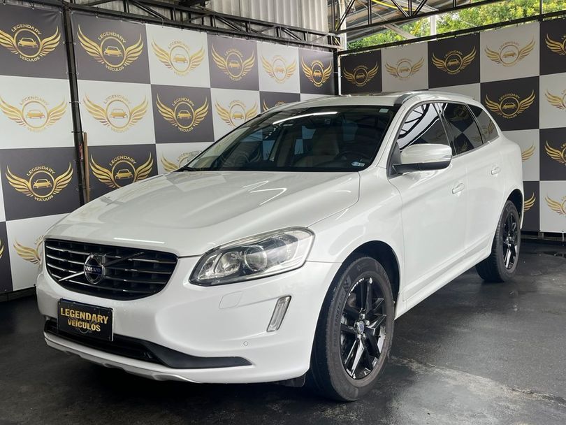 Volvo XC 60 T-5 MOMENTUM 2.0 245cv FWD 5p