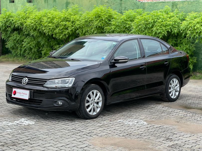 VolksWagen JETTA Comfortline 2.0 T.Flex 8V 4p Tipt.