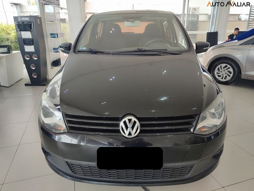 VolksWagen Fox 1.6 Mi Total Flex 8V 5p