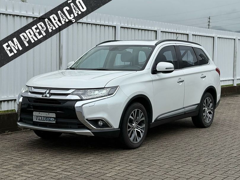 Mitsubishi OUTLANDER 2.2 165cv Diesel Aut.