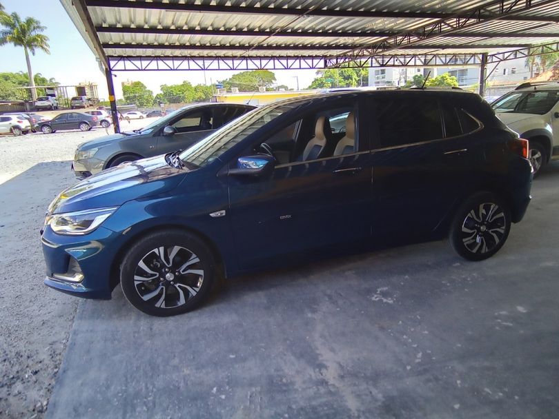 Chevrolet ONIX HATCH PREM. 1.0 12V TB Flex 5p Aut.