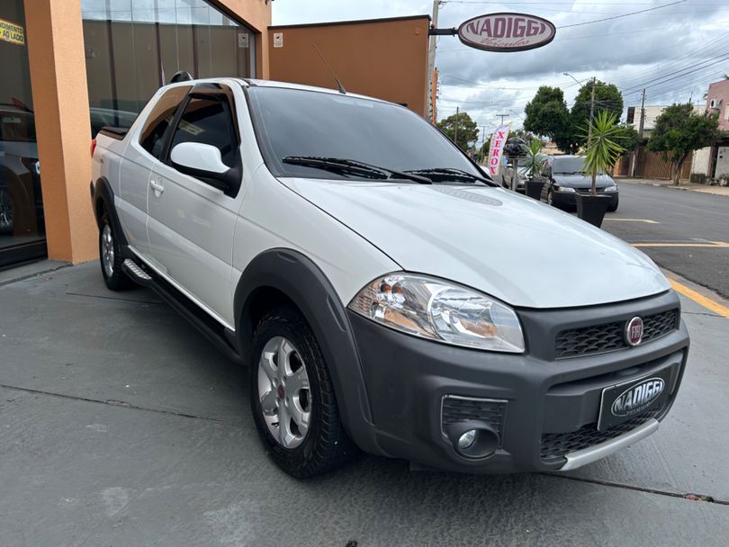 Fiat Strada Freedom 1.4 Flex 8V CD