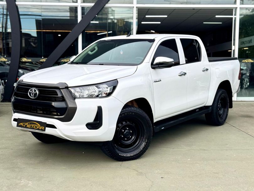 Toyota Hilux CD 4x4 2.8 Diesel Mec.