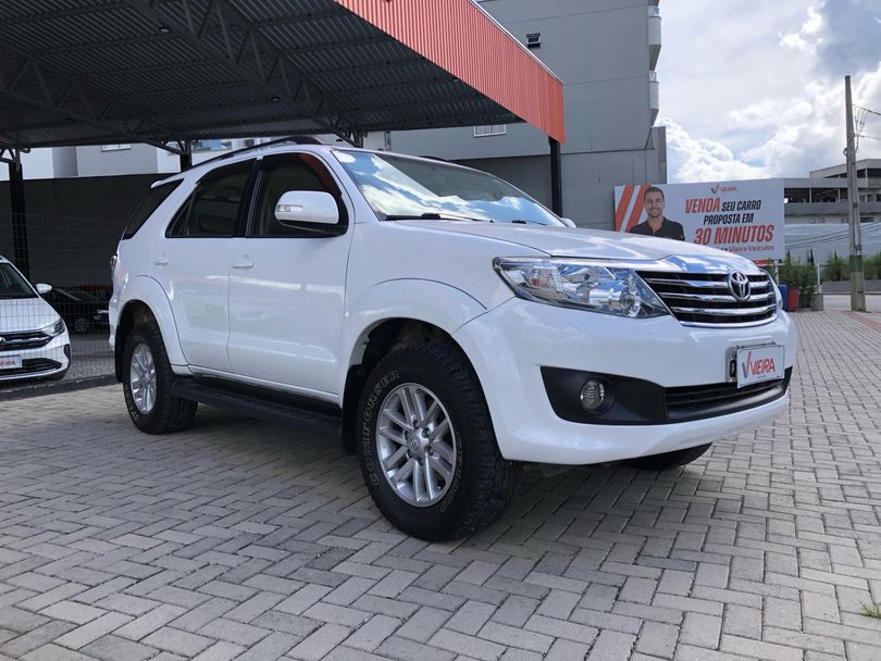 Toyota Hilux CD SR 4x2 2.7 16V/2.7 Flex Aut.
