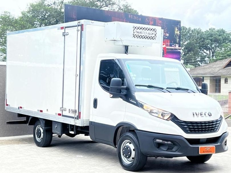 IVECO Daily 3.0 35-150 CS- 3750