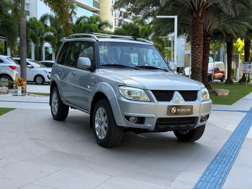 Mitsubishi Pajero TR4 2.0/ 2.0 Flex 16V 4x4 Aut.