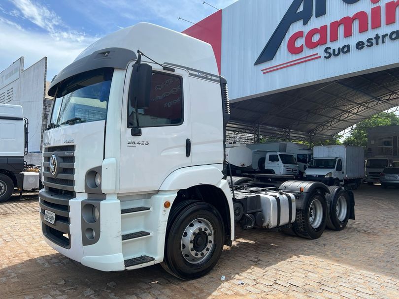 VOLKSWAGEN 25-420 Constellation 6x2 2p (Diesel)(E5)