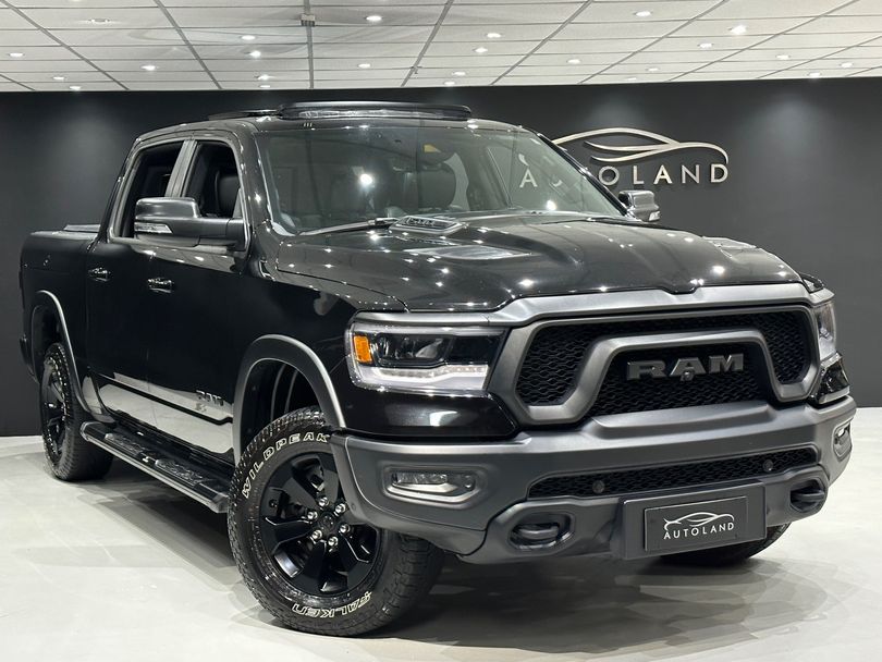 RAM 1500 REBEL 5.7 HEMI CD V8 4x4 Aut.