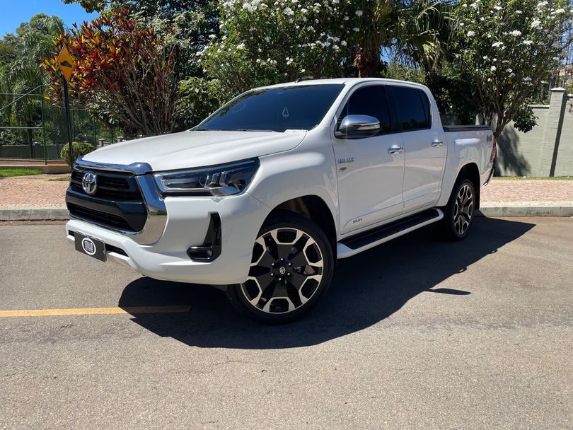 Toyota Hilux CD SRV 4x2 2.7 Flex 16V Aut.