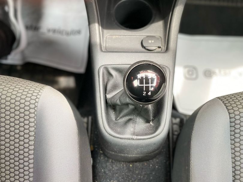 VolksWagen up! move 1.0 Total Flex 12V 5p