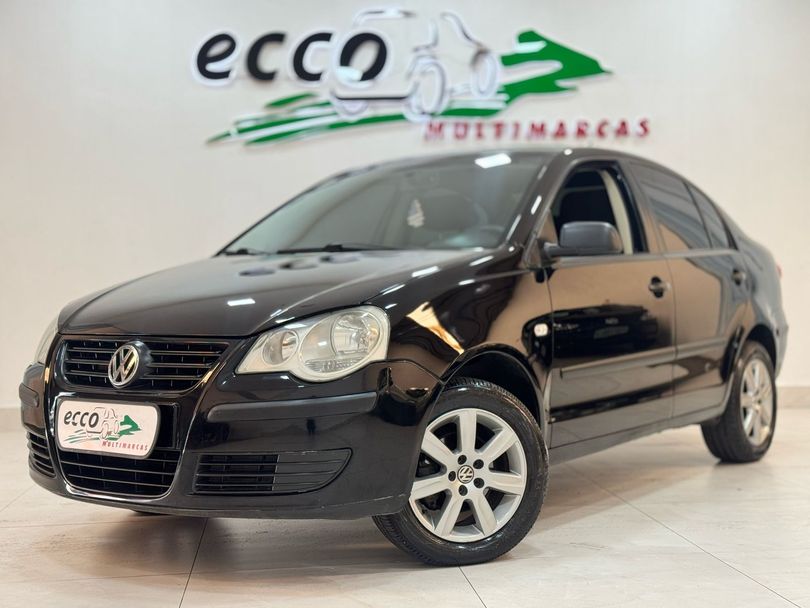 VolksWagen Polo Sedan 1.6 Mi Total Flex 8V 4p