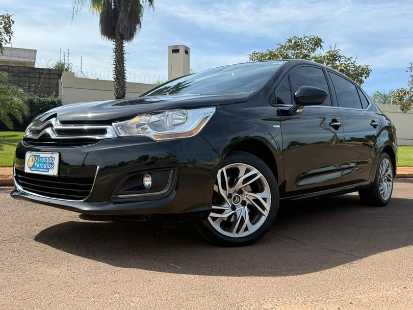 Citroën C4 LOUNGE Exclusive 1.6 Turbo 4p Aut.