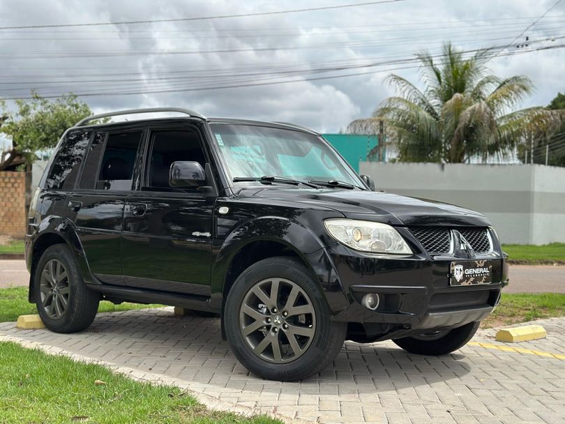 Mitsubishi Pajero TR4 2.0/ 2.0 Flex 16V 4x4 Aut.