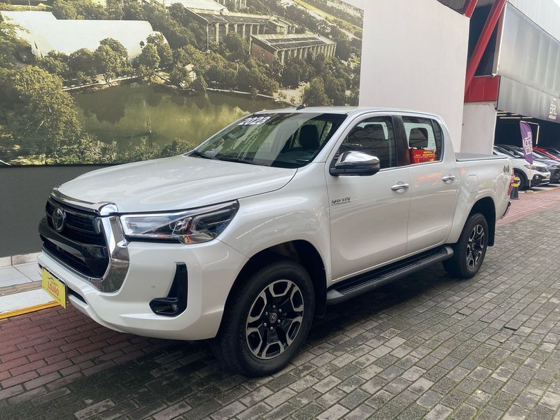 Toyota Hilux CD SRX 4x4 2.8 TDI 16V Diesel Aut.