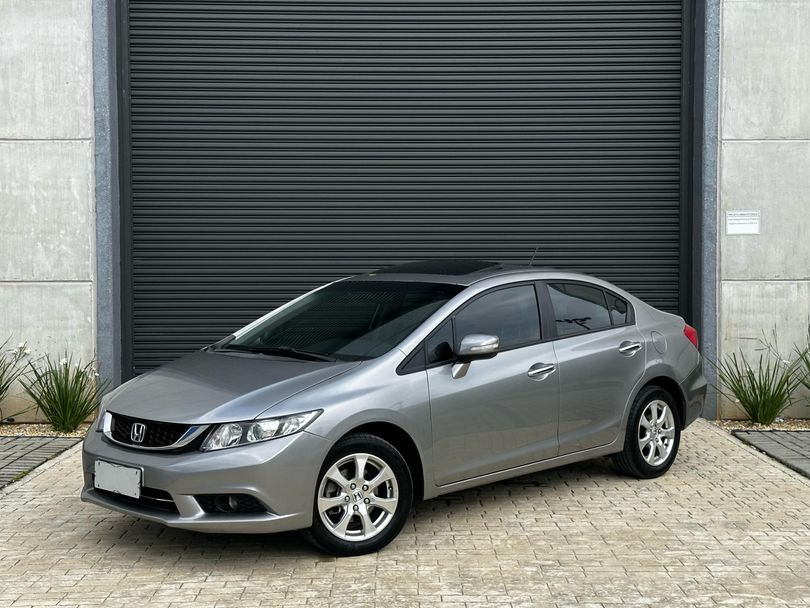 Honda Civic Sedan EXS 1.8/1.8 Flex 16V Aut. 4p