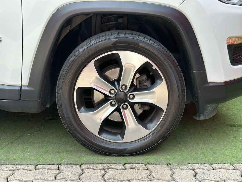 Jeep COMPASS LONGITUDE 2.0 4x2 Flex 16V Aut.