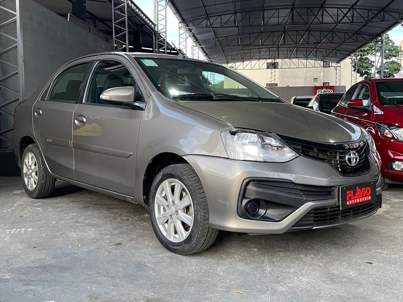 Toyota ETIOS X Plus Sedan 1.5 Flex 16V 4p Aut.