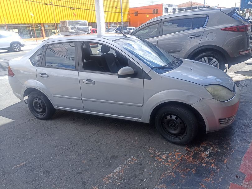 Ford Fiesta Sed. 1.6 8V Flex 4p