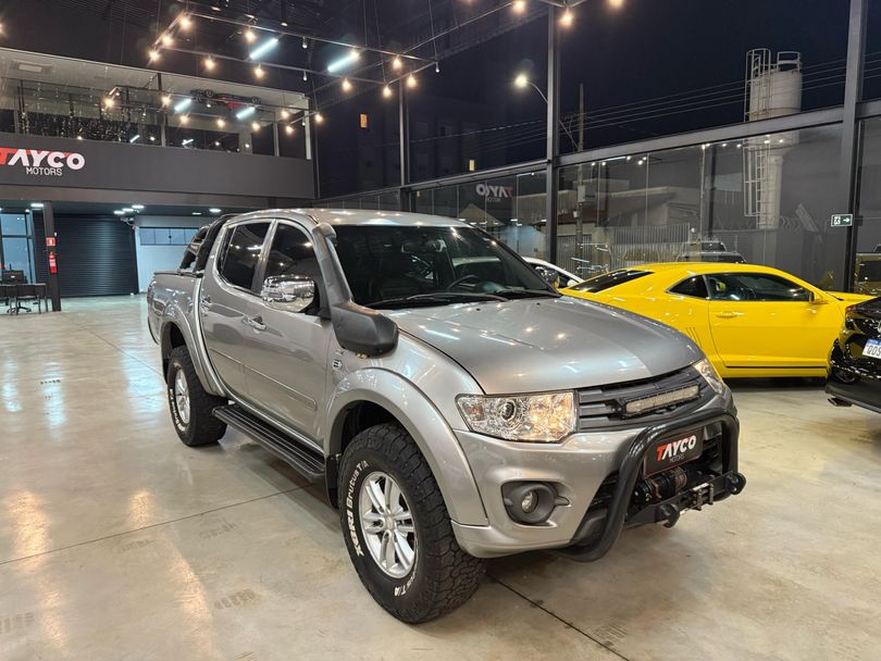 Mitsubishi L200 Triton HPE 3.5 CD V6 24V Flex Aut.