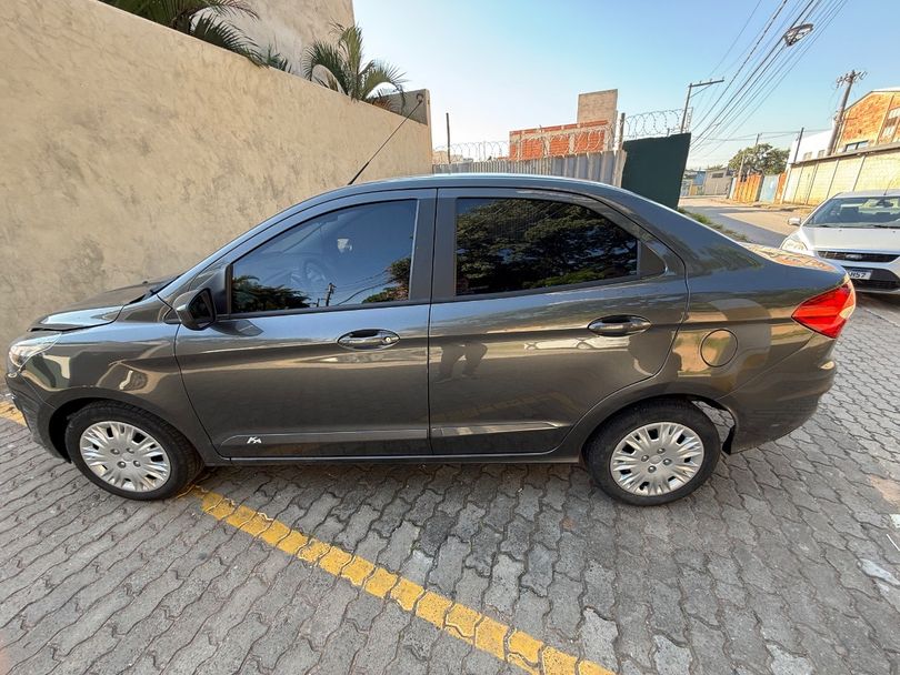 Ford Ka 1.5 Sedan SE Plus 12V Flex 4p Aut.