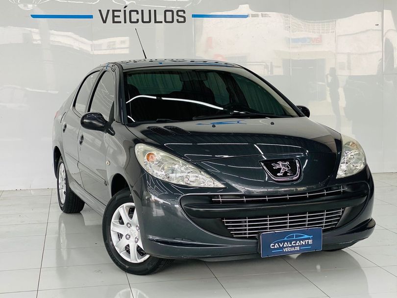 Peugeot 207 Sedan Passion XR 1.4 Flex 8V 4p