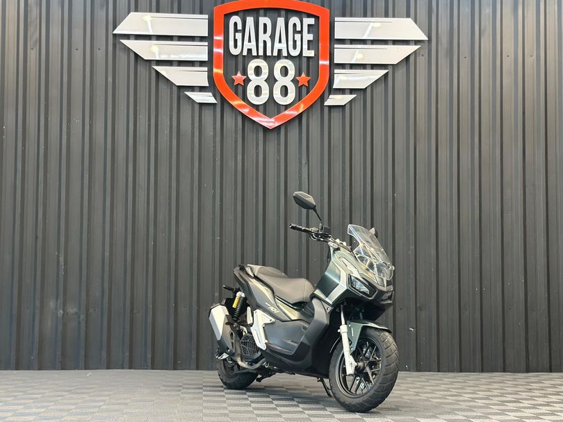 HONDA ADV 150
