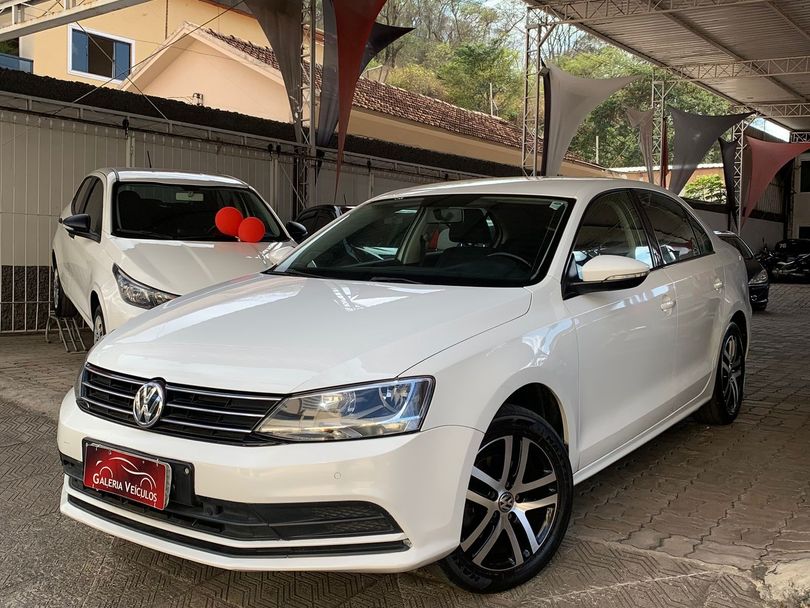 VolksWagen JETTA Comfortline 2.0 T.Flex 8V 4p Tipt.
