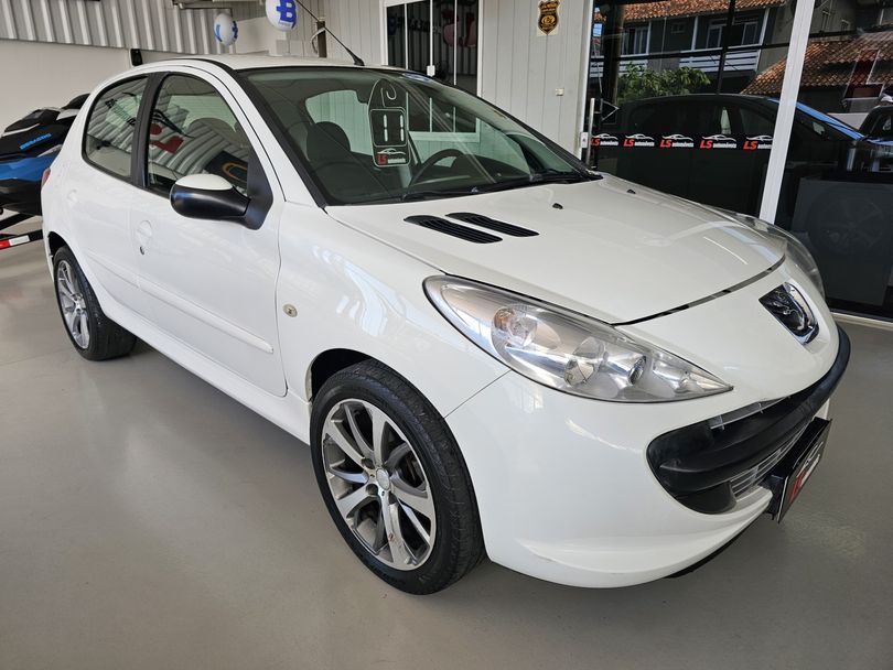 Peugeot 207 XR 1.4 Flex 8V 5p