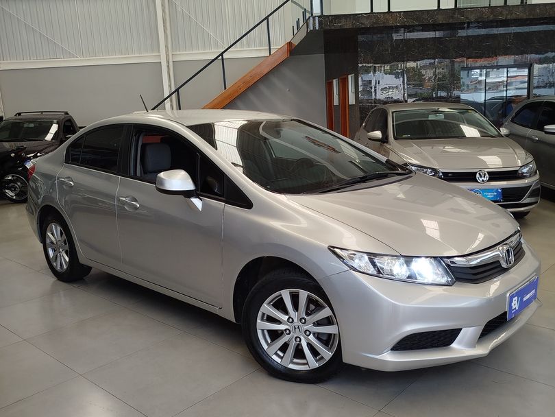 Honda Civic Sedan LXS 1.8/1.8 Flex 16V Aut. 4p