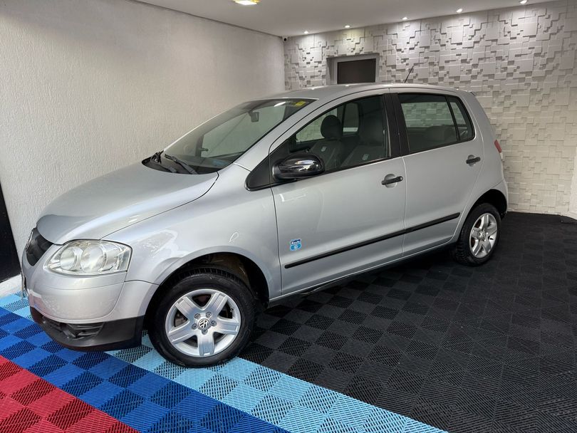 VolksWagen Fox Route 1.0 Mi Total Flex 8V 5p