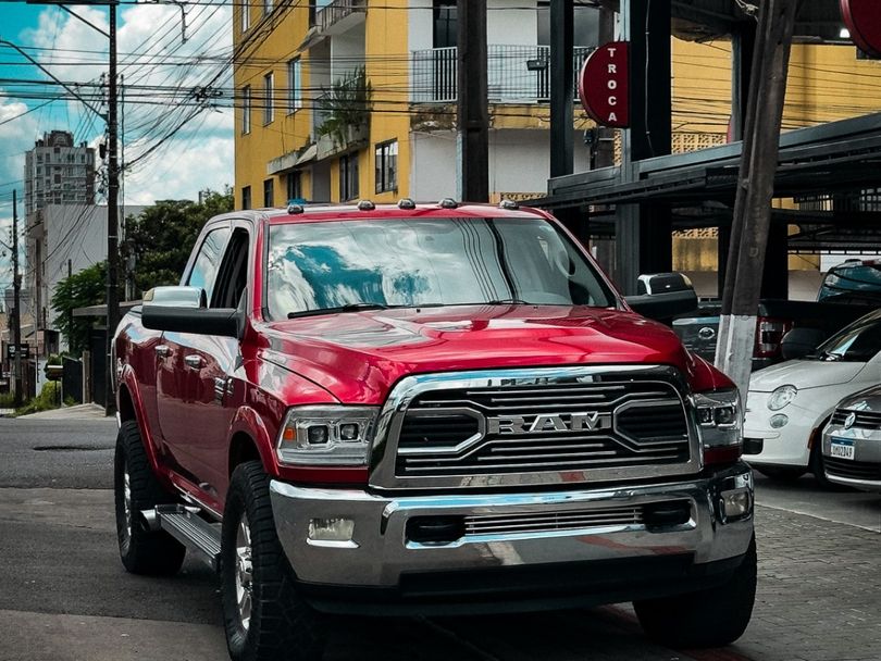 Dodge Ram 2500 LARAMIE 6.7 TDI CD 4x4 Dies