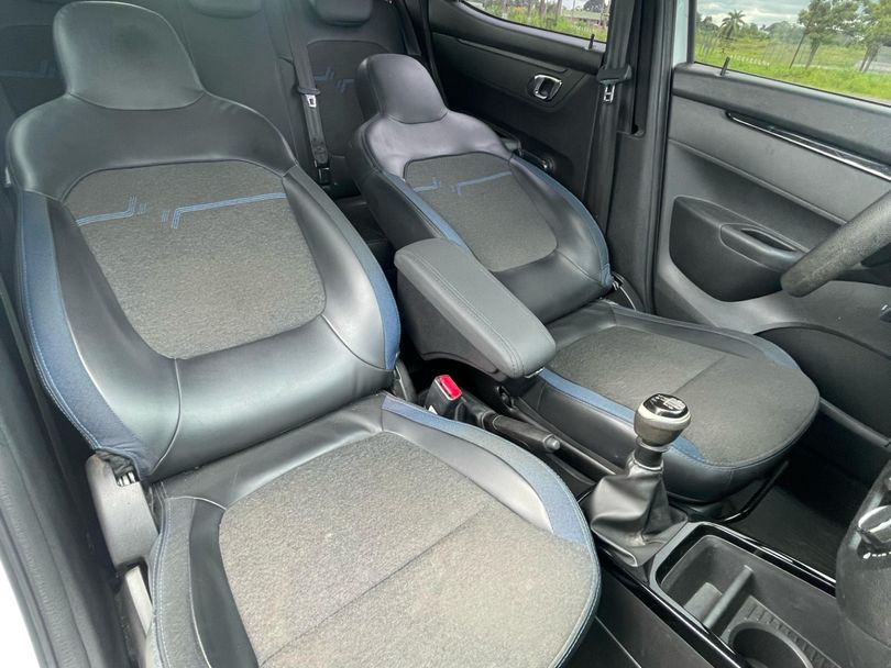 Renault KWID Intense 1.0 Flex 12V 5p Mec.